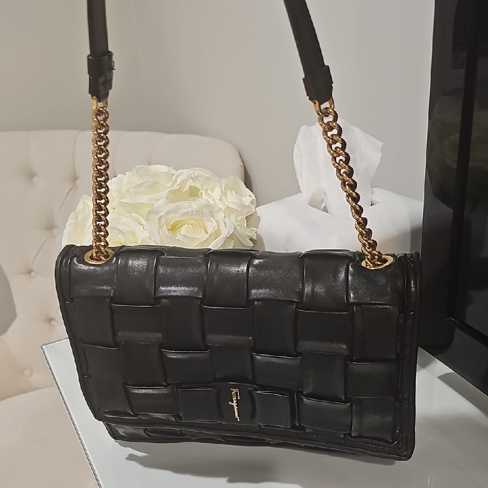 Salvatore Ferragamo Black Woven Shoulder Bag - Picture 7 of 8